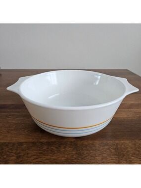 Vintage Pyrex England "Zoom" series casserole dish/serving bowl